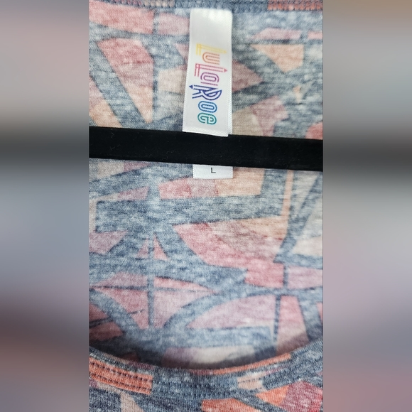 LuLaRoe Perfect Tee, sz L - Picture 4 of 4